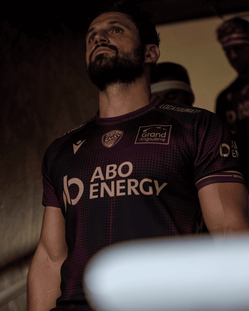 MAILLOT WARM-UP 25-26